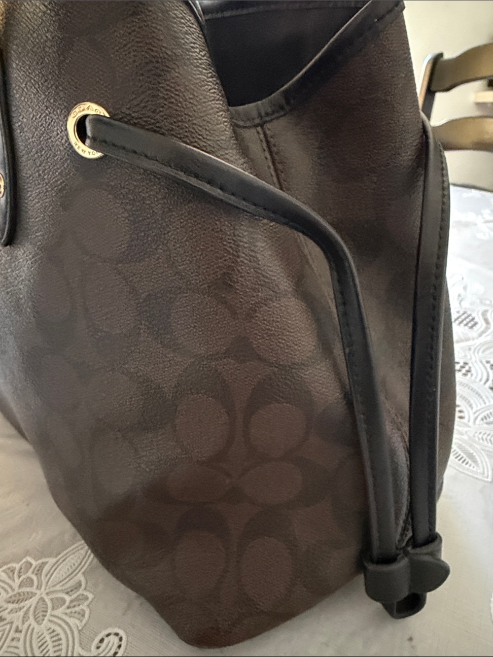 Coach Brown and Black Signature Canvas Tote Pristine Condition Like New - Picture 9 of 13